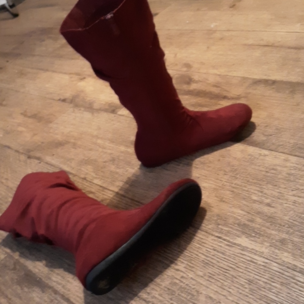 Red velvet boots